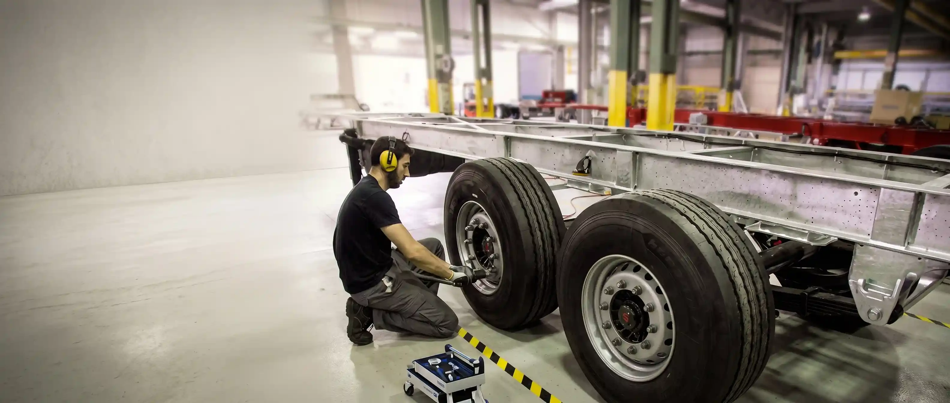 Flota de semirremolques frigoríficos SAMANATRUCK